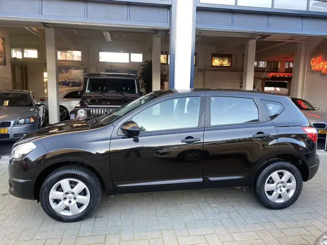 Nissan QASHQAI 1.6 Visia 2013 Benzine 2