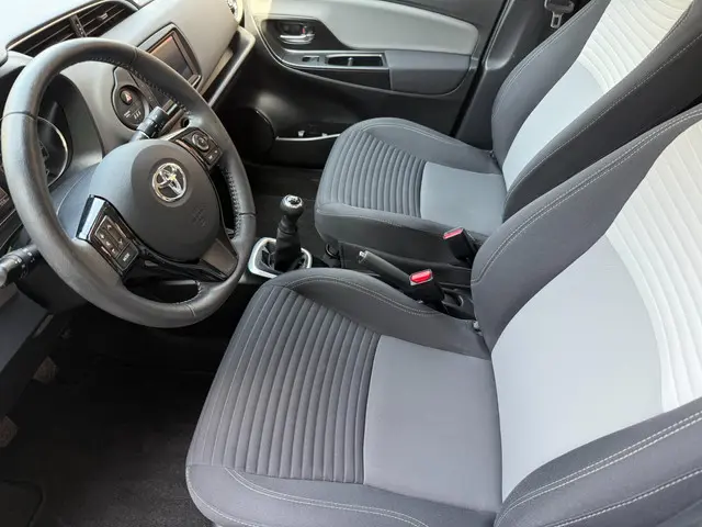 Toyota Yaris 1.0 VVT-i Connect 1e eigenaar 2019 Benzine 11