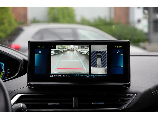 Peugeot 3008 1.6 HYbrid 225 Allure 2022 Hybride Benzine 19