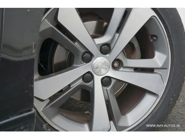 Peugeot 308 SW 1.2 e-THP Première 2014 Benzine 10