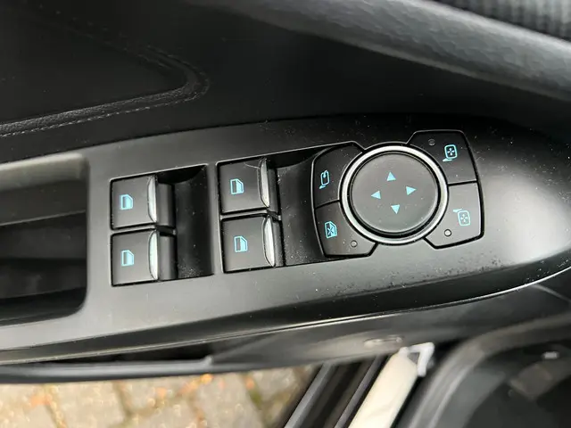 Ford Focus 1.0 EcoBoost ST Line Business 2018 Benzine 17