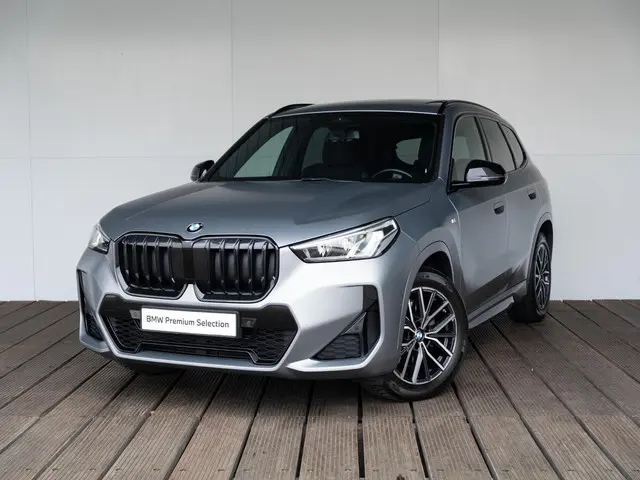 BMW X1 xDrive23i 2023 Benzine 36