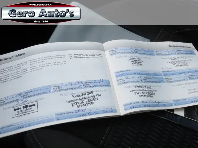 Peugeot 208 1.2 VTi Allure panorama dak 2012 Benzine 14