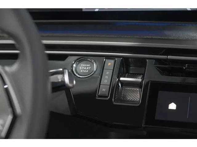 Peugeot 3008 1.2 Hybrid 136 GT 2025 Hybride Benzine 50