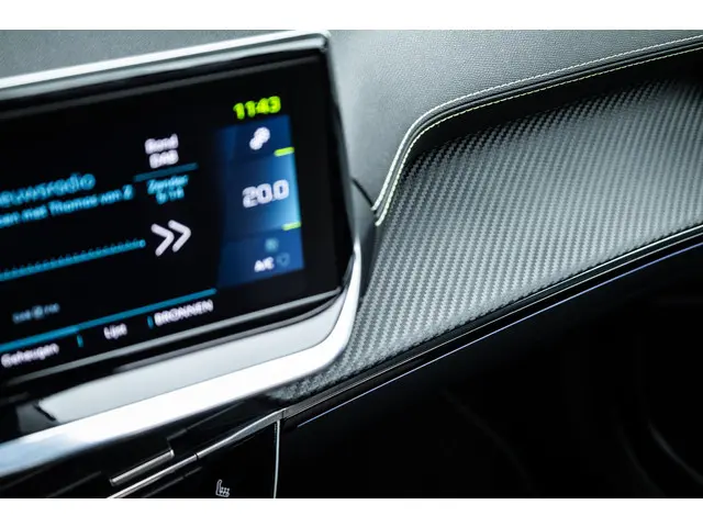 Peugeot e-2008 EV GT Première 50 kWh 2020 Elektrisch 38