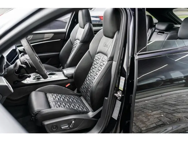 Audi RS6 A6 Avant TFSI quattro 2020 Benzine 42