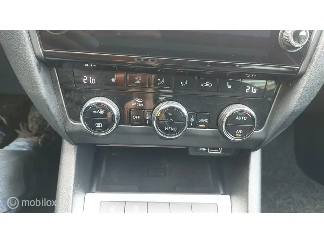SEAT Ibiza 1.0 TSI FR Business Intense 2019 Benzine 25