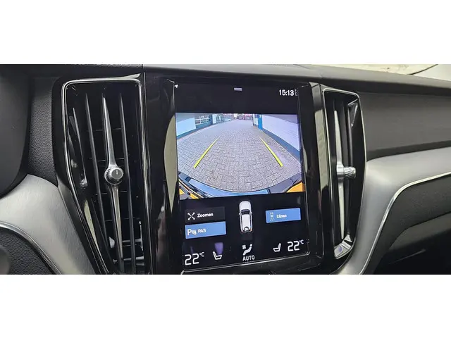 Volvo XC60 2.0 B4 Momentum 2021 Benzine 25