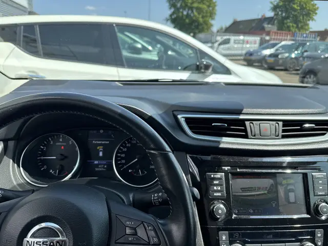 Nissan QASHQAI NISSAN Tekna Design 2019 Benzine 35