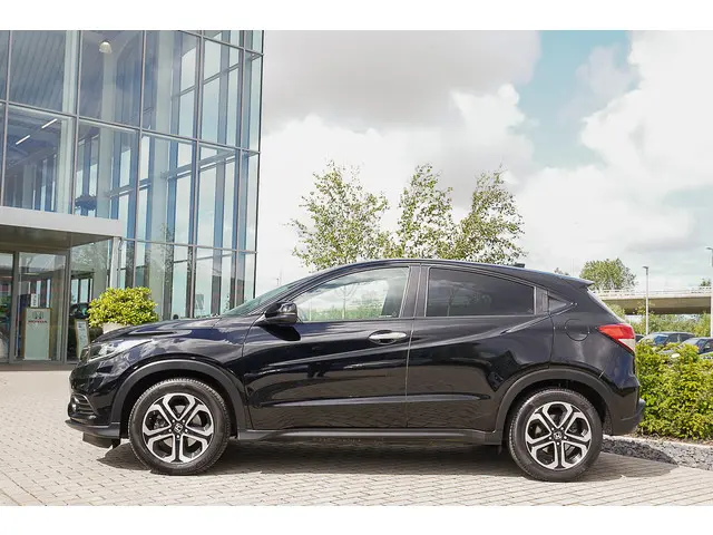 Honda HR-V 1.5i V-TEC ELEGANCE 2019 Benzine 49