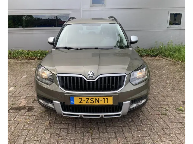 Škoda Yeti Outdoor 1.2 TSI Elegance 2014 Benzine 14