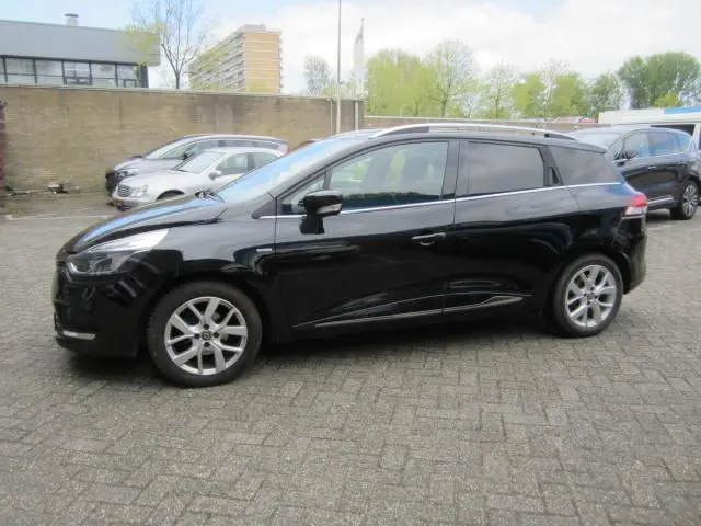 Renault Clio Estate 0.9 TCe Limited 2018 Benzine 4