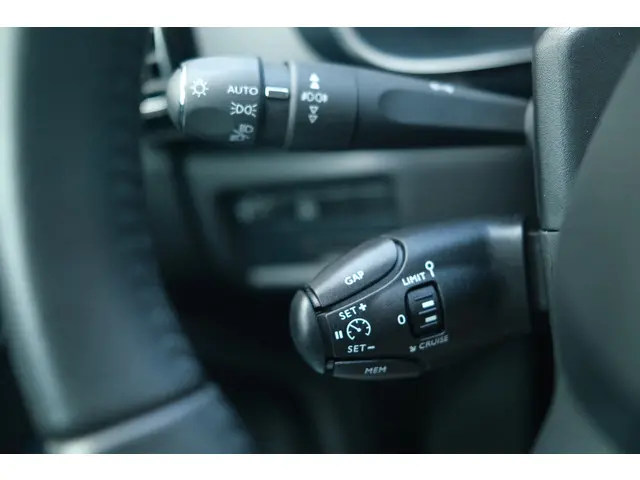 Citroën C5 Aircross PT 130 Feel 2021 Benzine 37