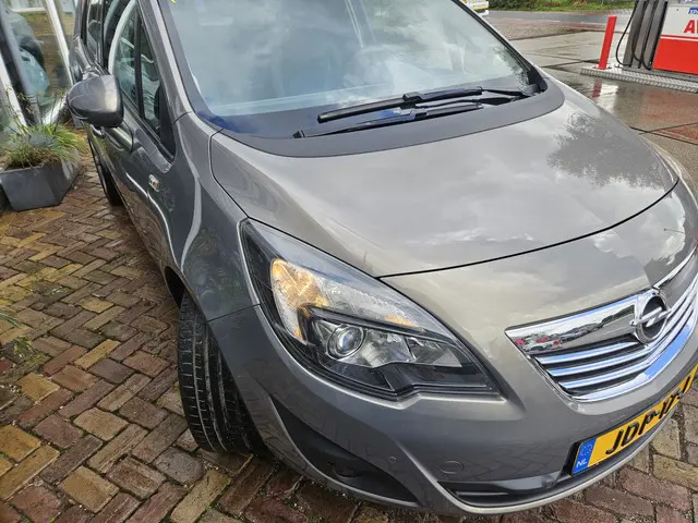 Opel Meriva 1.4 Turbo Cosmo 2013 Benzine 16