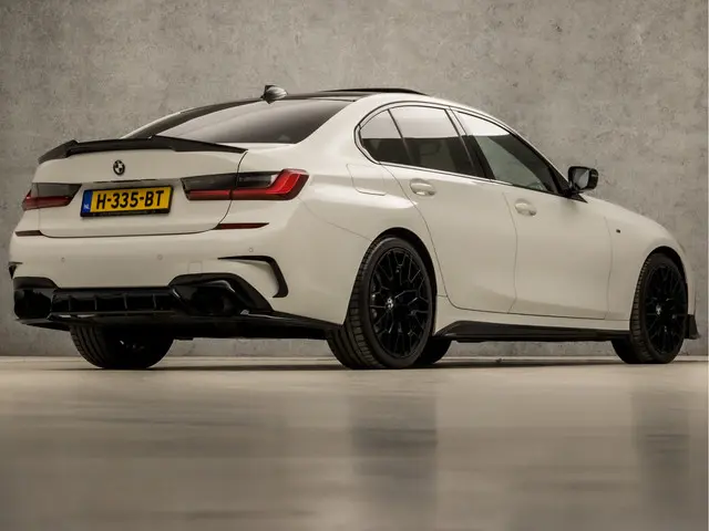 BMW 3 Serie 330i High Executive M Sport 2019 Benzine 5