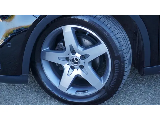 Mercedes-Benz GLA 180 122pk 2x AMG-Line 2019 Benzine 49