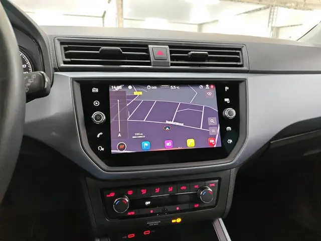 SEAT Arona 1.0 TSI Style Business Intense 2020 Benzine 8