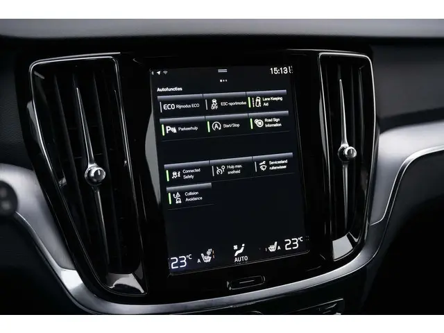 Volvo V60 2.0 B3 Momentum Advantage 2020 Benzine 24
