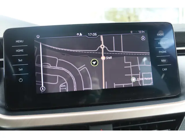 Škoda Kamiq 1.0 TSI 116PK AUT. BUSINESS ED. 2020 Benzine 28