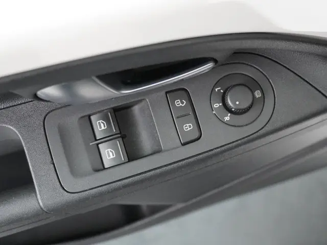 Volkswagen up! 1.0 BMT move up! 2018 Benzine 13