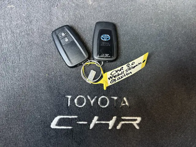 Toyota C-HR 1.8 Hybrid Executive 2020 Hybride Benzine 34