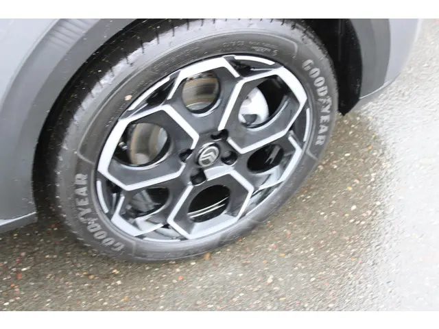 Citroën C3 1.2 Turbo 100pk Max 2025 Benzine 9