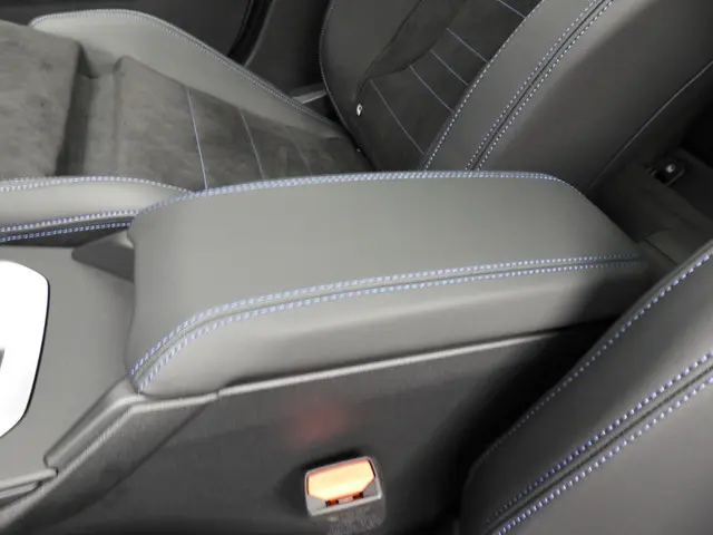 BMW 1 Serie 120 2024 Benzine 24