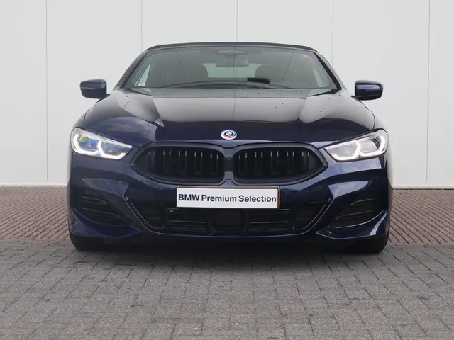 BMW 8 Serie 2