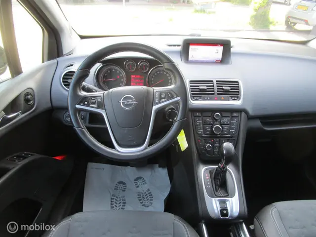 Opel Meriva 1.4 Turbo Cosmo automaat'2015 2015 Benzine 8