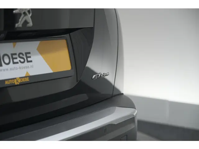 Peugeot 2008 PureTech 130 GT-Line 2020 Benzine 23