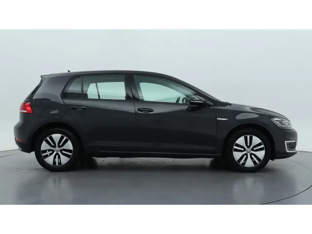 Volkswagen e-Golf E-DITION 36kWh 136pk 2020 Elektrisch 6