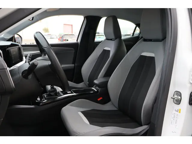 Opel Mokka 1.2 Turbo Elegance 2022 Benzine 12