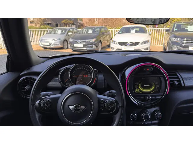 MINI Cooper Mini 1.5 Business 2018 Benzine 20