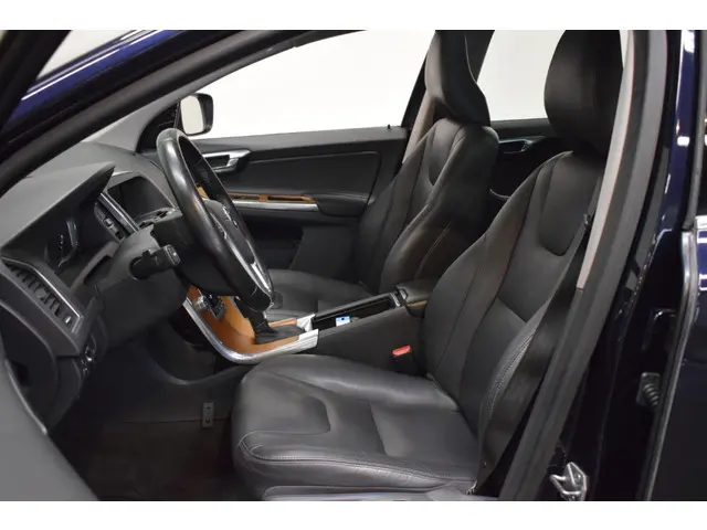 Volvo XC60 2.0 T5 245pk AUT8 Summum 2016 Benzine 4