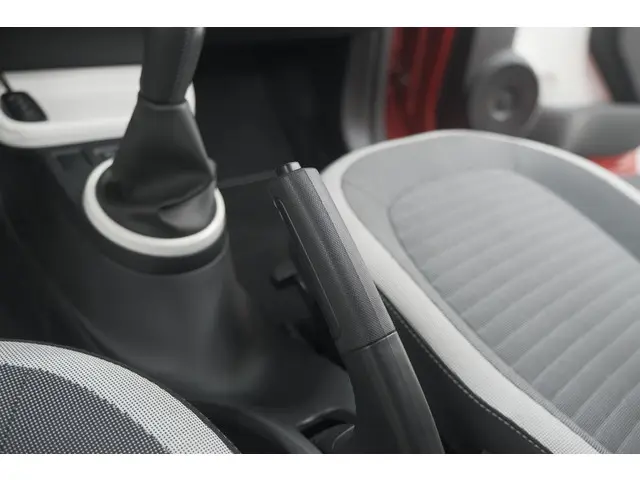 Renault Twingo SCe 70 Intens 2019 Benzine 38