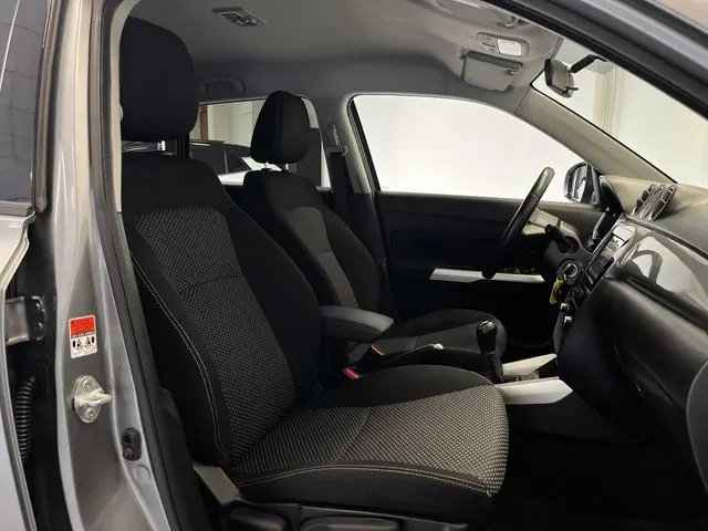 Suzuki Vitara 1.6 Exclusive 2015 Benzine 14