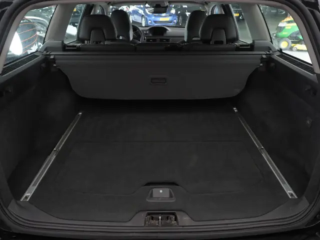 Volvo V70 2.0 T4 Polar+ 2016 Benzine 30