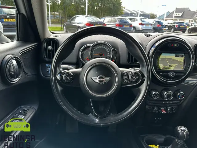 MINI Countryman 1.5 One | Navi | Cruise | Dakrails 2018 Benzine 9