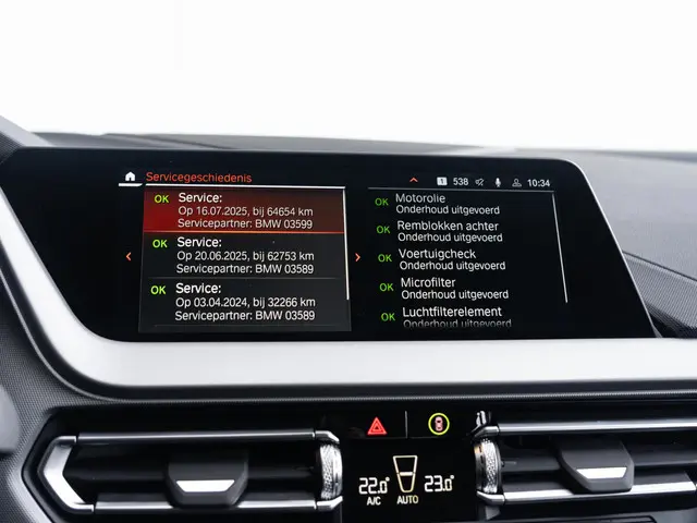 BMW 1 Serie 118i 2022 Benzine 33