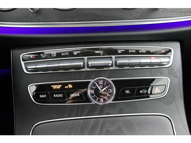 Mercedes-Benz E-Klasse 200 Business 2018 Benzine 13