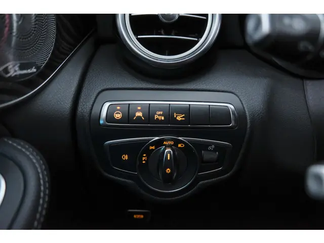 Mercedes-Benz GLC GLC43 AMG 367pk 4MATIC 2017 Benzine 31