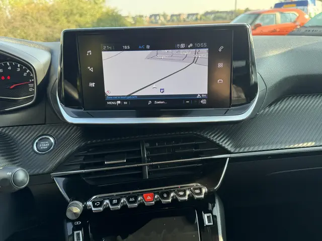 Peugeot 2008 1.2 PureTech Allure Pack 2022 Benzine 25