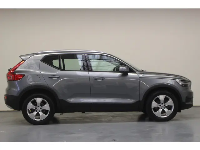 Volvo XC40 T4 Momentum 2018 Benzine 3