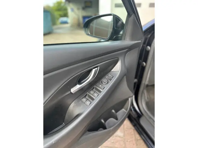 Hyundai i30 Wagon 1.0 T-GDI Premium 2020 Benzine 10