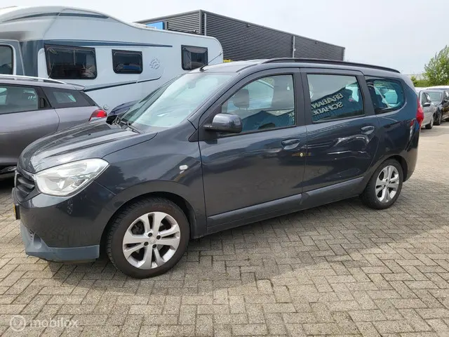Dacia Lodgy 1.2 TCe Prestige 7p. 2013 Benzine 2