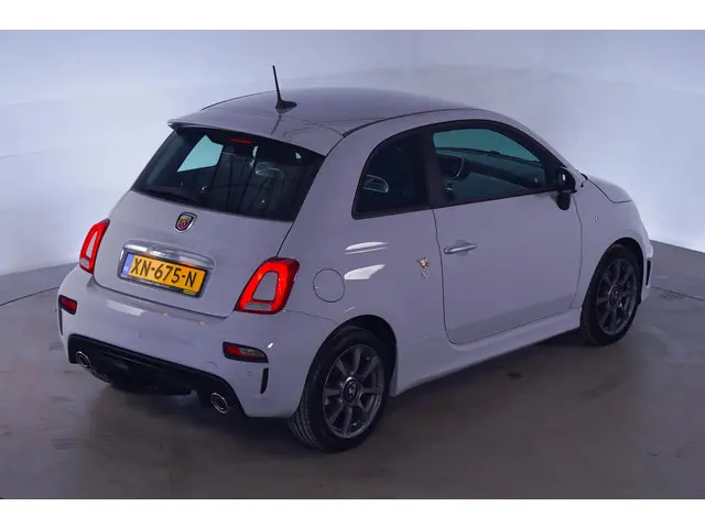 Fiat 500 595 1.4 T-Jet 146pk [ Navi Airco PDC ] 2018 Benzine 14