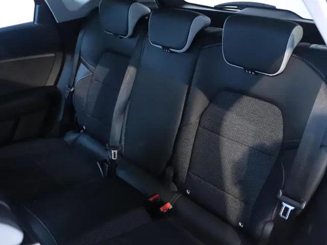 Renault Captur 1.3 TCe 140 Techno 2023 Benzine 8