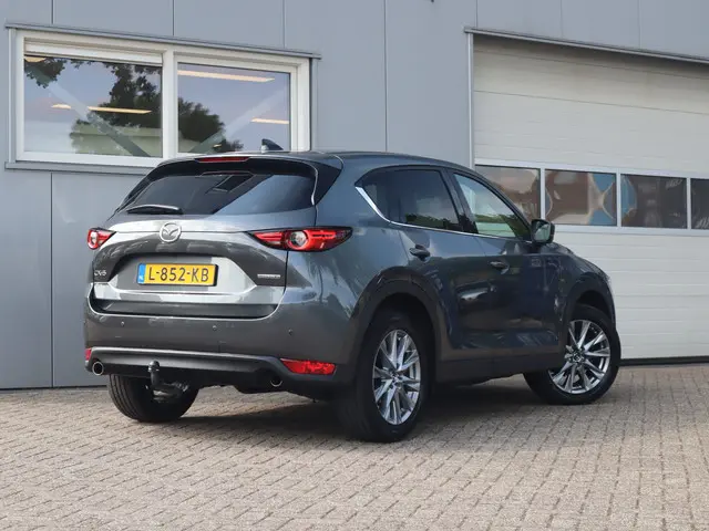 Mazda CX-5 2.0 SkyActiv-G 165 Luxury 2021 Benzine 2