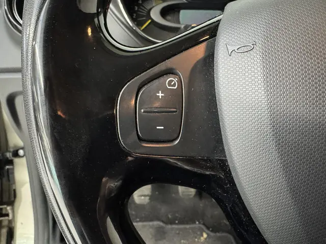 Renault Captur 0.9 TCe Dynamique 2015 Benzine 17