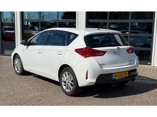 Toyota Auris 1.6 Aspiration 2013 Benzine 4